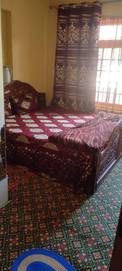 My Guest House Srīnagar Екстериор снимка