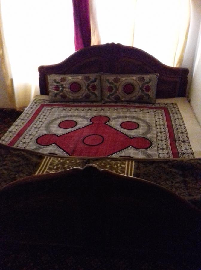My Guest House Srīnagar Екстериор снимка