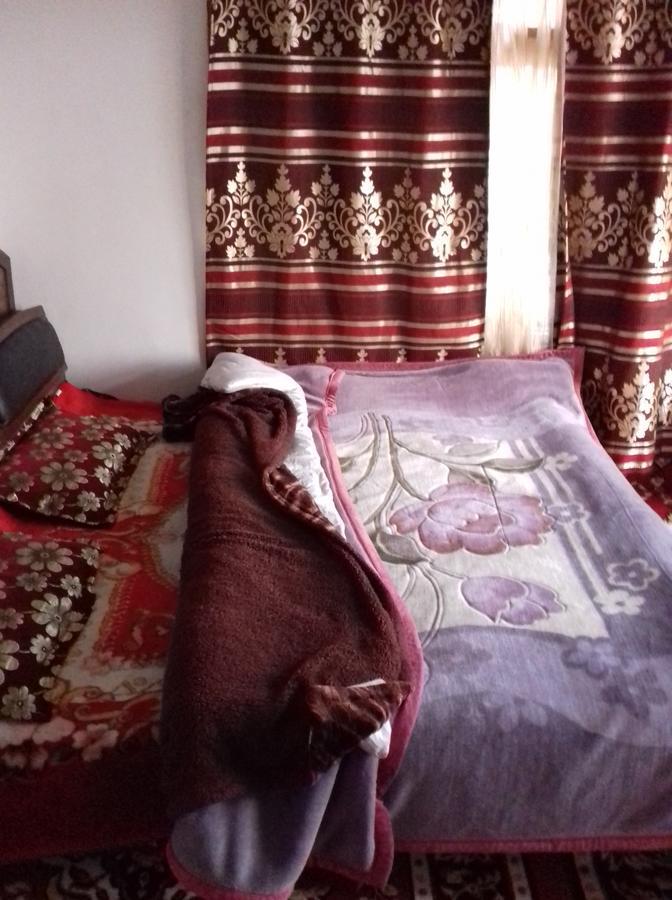My Guest House Srīnagar Екстериор снимка